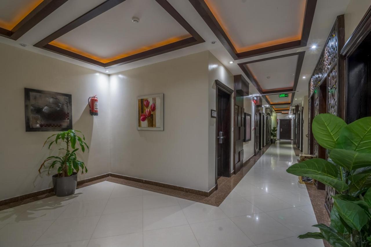 Al Muhaidb Jarir - Al Malaz Riyadh Bagian luar foto